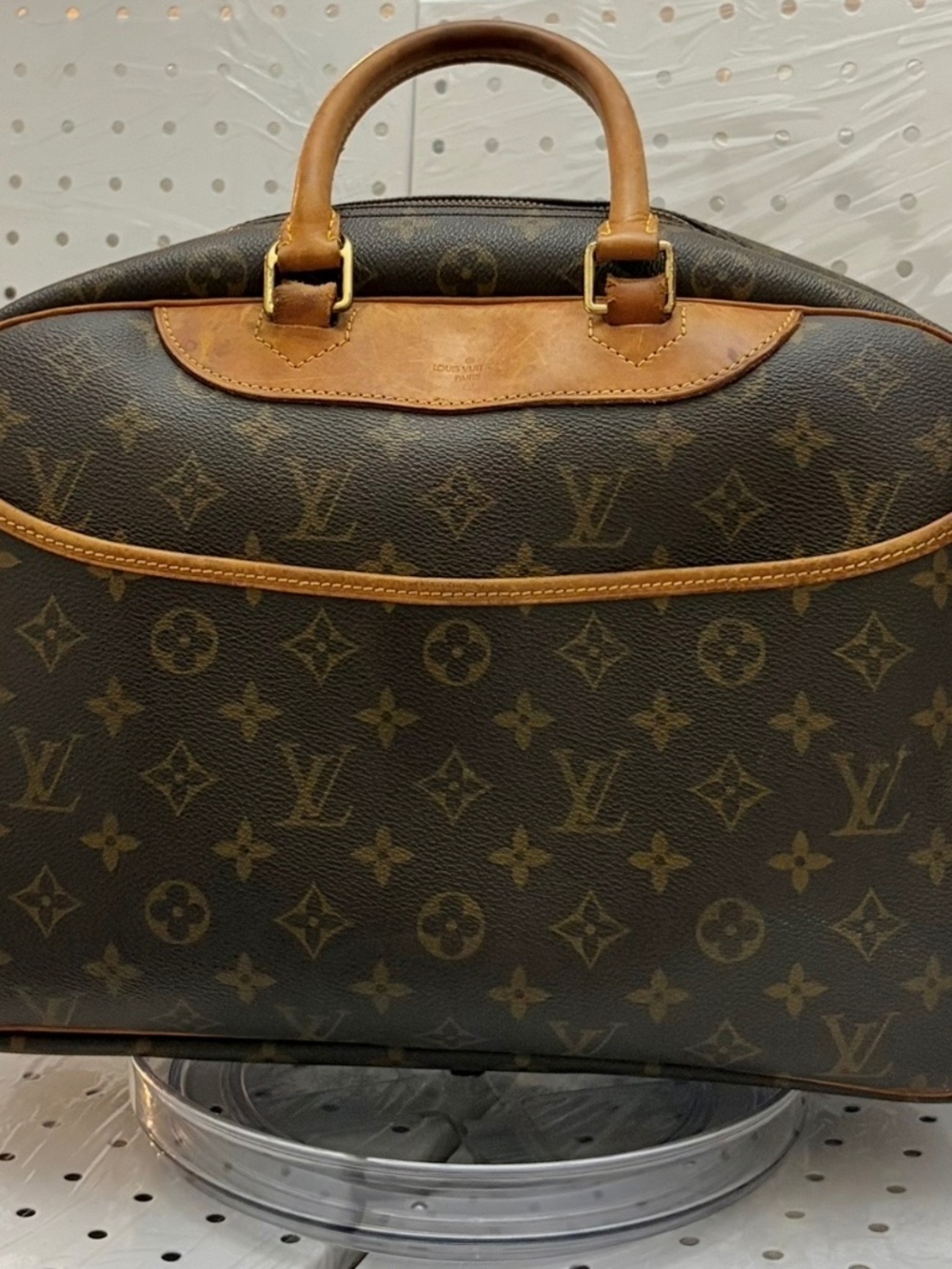 Authentic Louis Vuitton Monogram Deauville